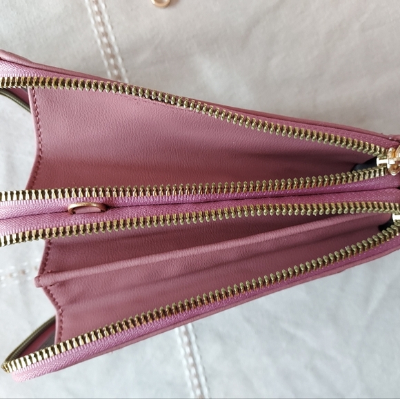 Roulens over shoulder or clutch wallet with cell phone holder. - Picture 4 of 7